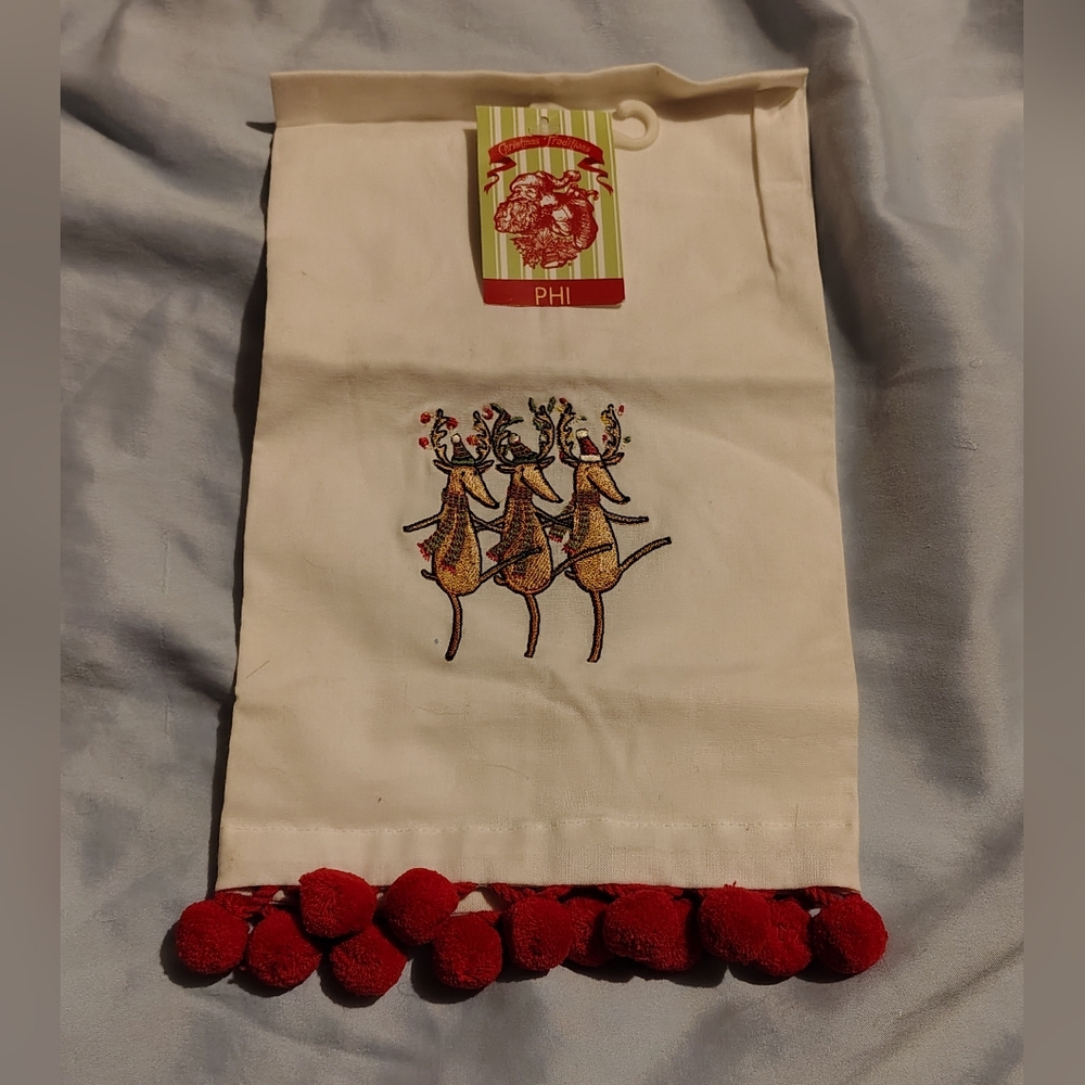 NWT White and Red Reindeer Dishcloth W/Red Pom-Poms